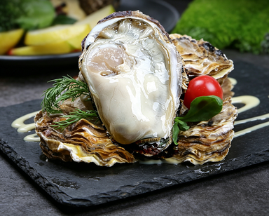 Fresh Raw Oysters